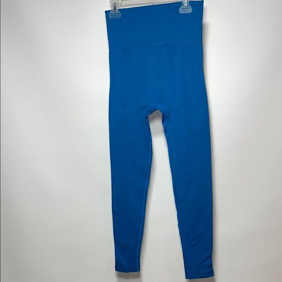 Blue Activewear Set - Picture 6 of 16